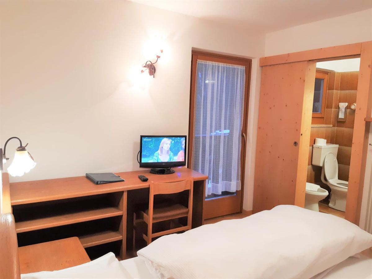 Albergo Arnica Канацеи Экстерьер фото