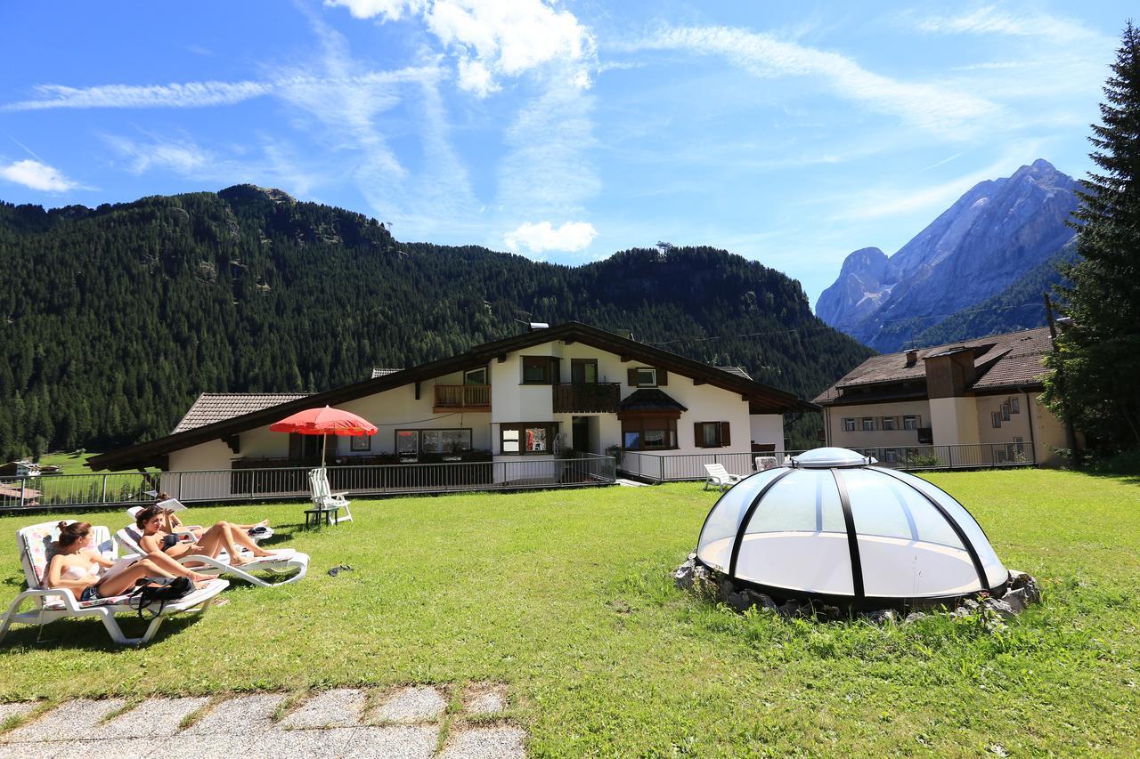 Albergo Arnica Канацеи Экстерьер фото