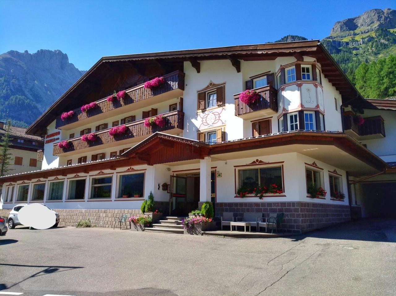 Albergo Arnica Канацеи Экстерьер фото